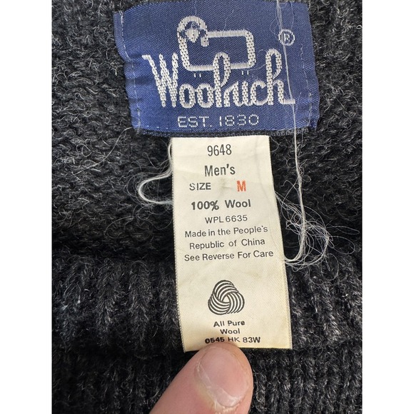 Woolrich Sweater Mens Medium Gray 100% Wool Fair Isle Deer Knit Pullover - Picture 2 of 6